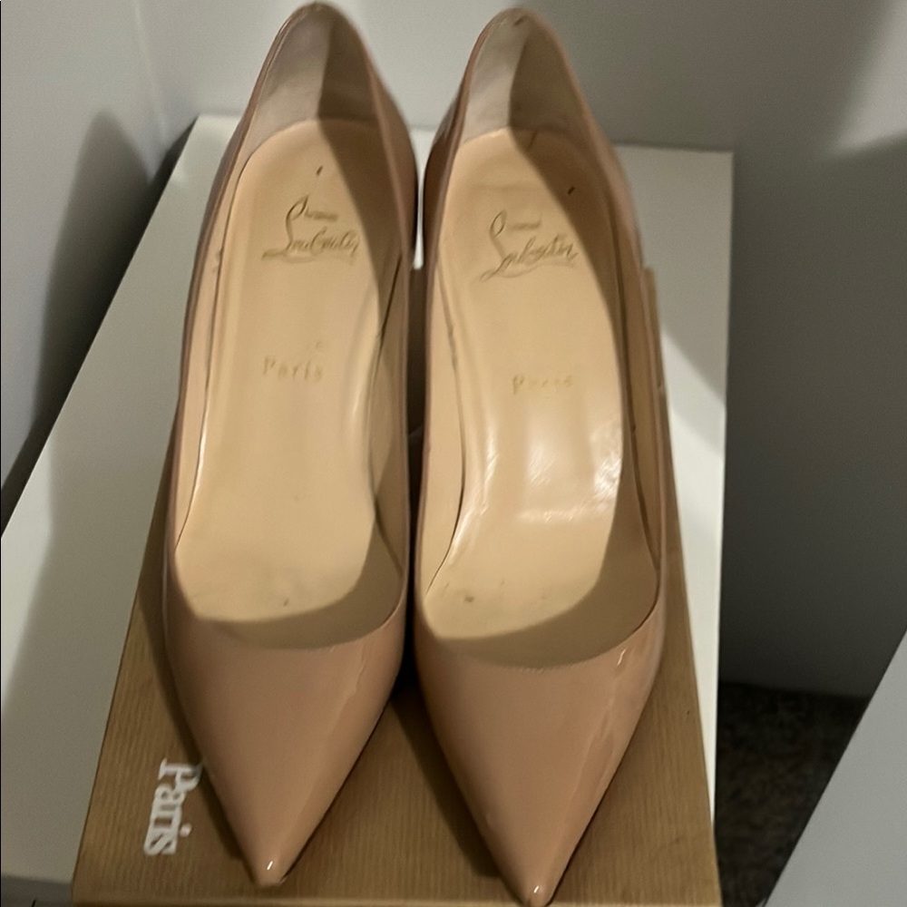 Christian Louboutin Décolleté nude 70 mm